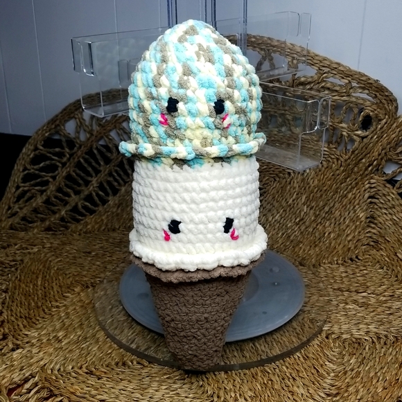 Crochet Ice Cream Cone Stuffy Neapolitan Superman Vanilla Waffle Hand Crafted - Picture 3 of 9